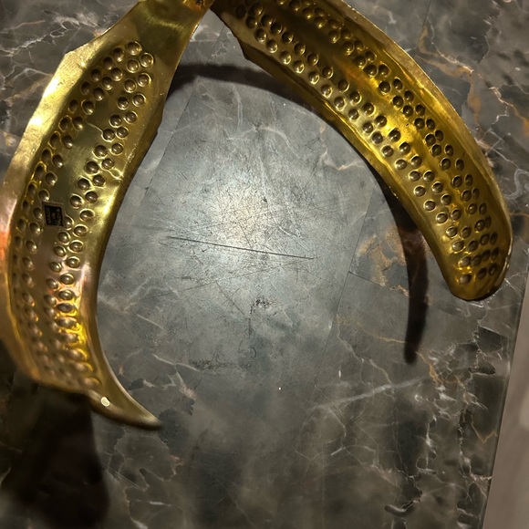 Vintage Gold Tone gorgeous Textured Choker Necklace! Signed Made in India! - Picture 8 of 10